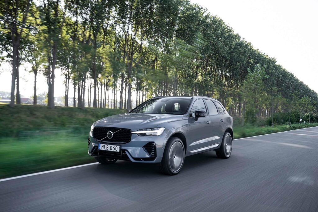 2022 Volvo XC90 Recharge Plug-in Hybrid Engine and Performance